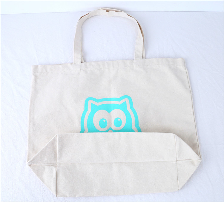 shopping bag in natural cotton canvas